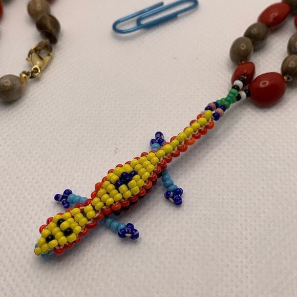 ‎Seed Bead Iguana Lizard Seed Necklace - Picture 3 of 3